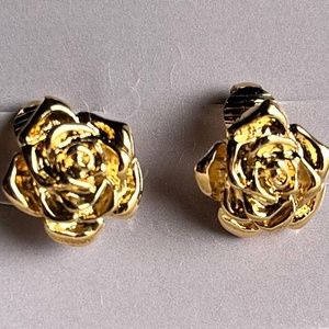 VINTAGE (1988) AVON  SCULPTURED ROSE CLIP ON EARRINGS